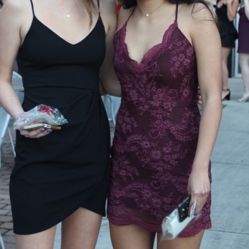 maroon lace bodycon dress